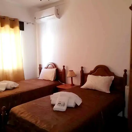 펜션 Holiday Estrada Manta Rota 빌라노바데카셀라