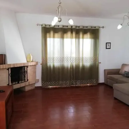 Holiday Estrada Manta Rota 펜션 빌라노바데카셀라